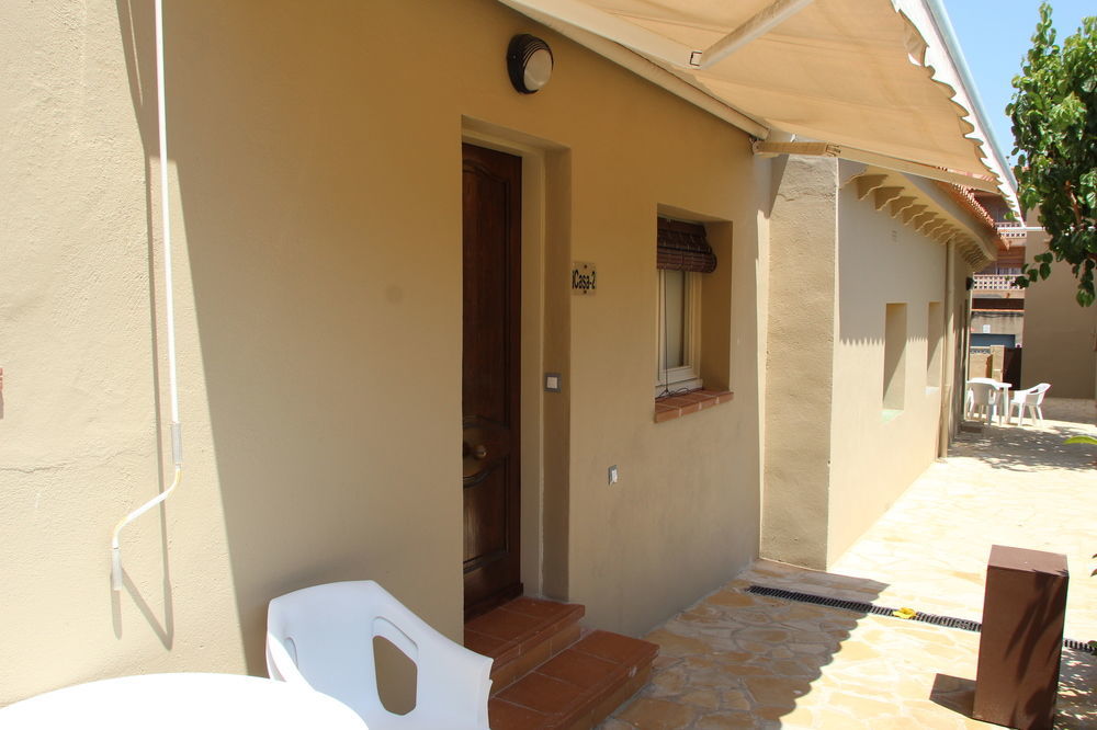 Rvapartaments Provenzal L' Escala Exterior foto
