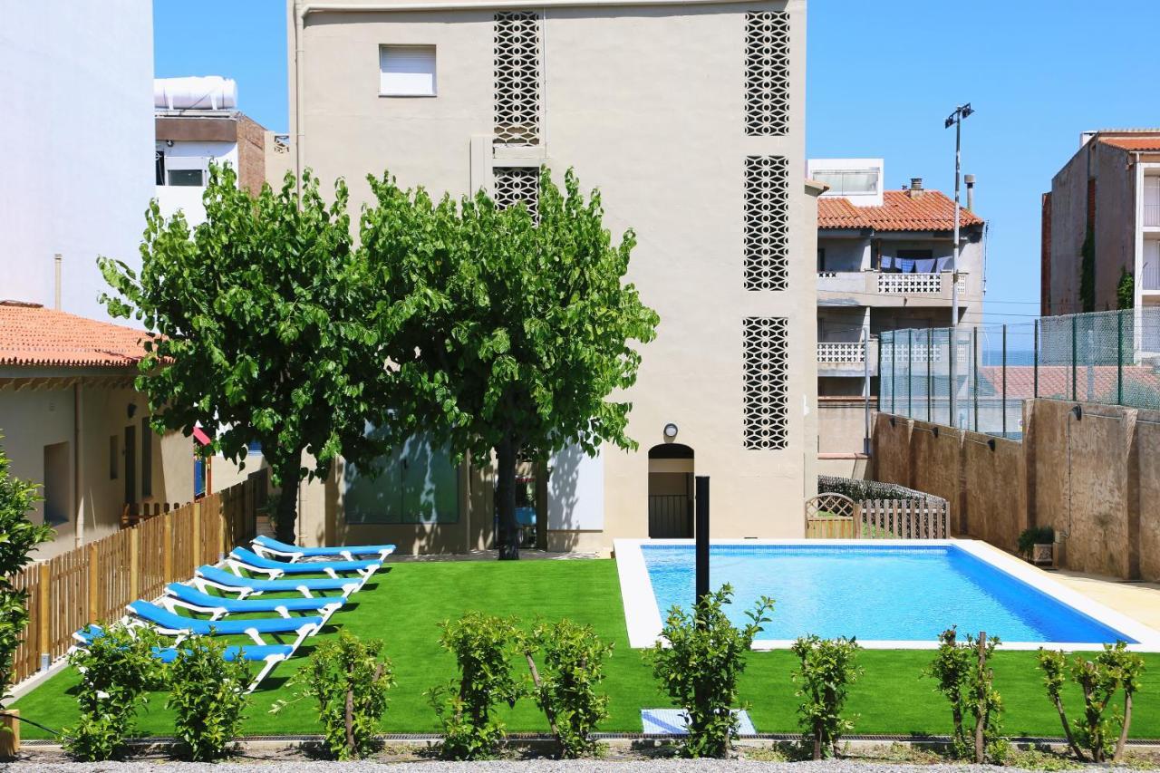Rvapartaments Provenzal L' Escala Exterior foto